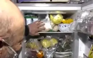 结婚30多年老夫妻坚持AA制，连鸡蛋都要标号防被偷…