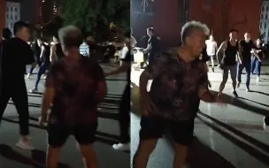 太牛了！白发老人跳舞动作矫健不输年轻人 拍摄者：跳了十六七年
