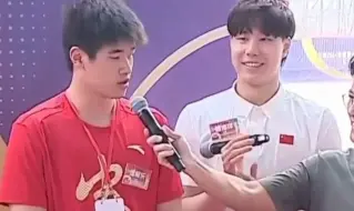 奥运健儿访港，潘展乐、覃海洋分享游泳技巧：“就像搓麻将，洗抹出”