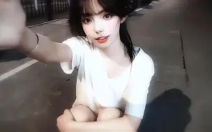 《童话镇》《把回忆拼好给你》《姑娘别哭泣》《冬眠》《安河桥》