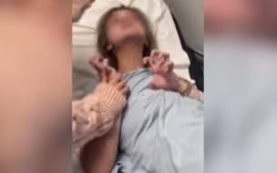 18岁少女去酒吧庆生遭下药，四肢抽搐面部歪斜4小时