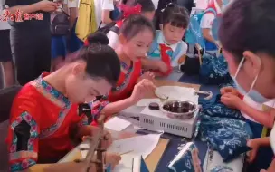 丰台区近300件中小学生优秀艺术作品在汽车博物馆展出
