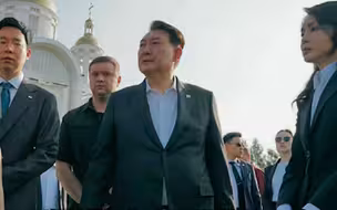 韩国总统尹锡悦偕夫人突访乌克兰