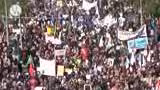 【微丢现场】德国柏林10万人大游行反对欧版“踢屁屁”