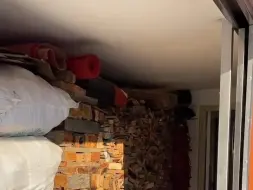 老丈人洁癖加强迫症，柴火垛也得画线码整齐
