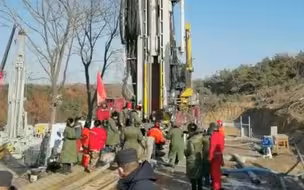 栖霞金矿事故用听诊器在钻杆上捕捉回音信号