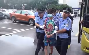 长沙警方捣毁一“网诱”赌博“杀猪盘”  15名“小姐姐”全是女装大佬！