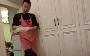 女子术后在家休养 儿子老公特意留下照顾 一番操作直呼崩溃！