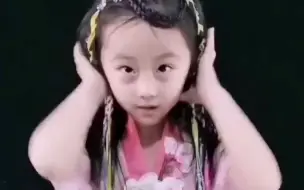 聊城8岁女孩编织金属丝成“网红”