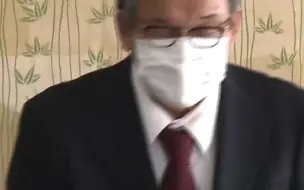 日本失联观光船公司社长下跪道歉