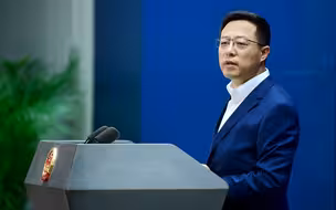 赵立坚两答喀布尔恐袭事件
