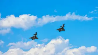 中国空军航空兵举行红蓝对抗自由空战，拓展能力边界