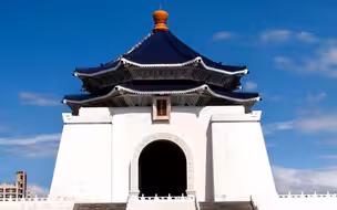 台湾最该移除的是扭曲历史的民进党“绿色威权”和“绿色独裁”
