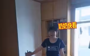 高考考生和奶奶看分数，奶奶说刚刚梦到高分，没想到美梦成真了