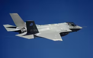 凌晨突发“斩首行动”！F-35一顿狂轰乱炸，8个军事基地瞬间被毁