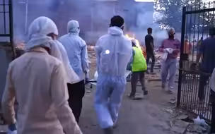 印度面临严峻考验，张文宏一句话让莫迪心凉：更大的灾难还在后面