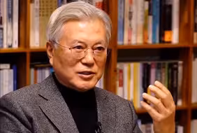 文在寅说尹锡悦有妄想症：后悔当初提拔他，对国民感到非常抱歉