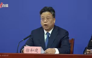 与疫情的较量正处于胶着状态，首都防控形势严峻复杂
