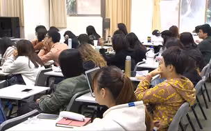 台湾“民法”将成年年龄下修为18岁，对社会冲击恐比想象中大