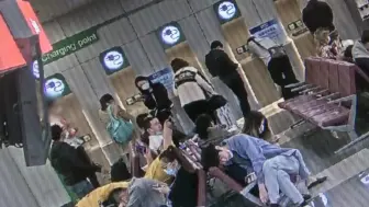 候机途中“顺”手机 民警不到1小时火速破案