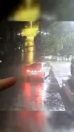 民警下班遇打架 劝架牵出赌场案