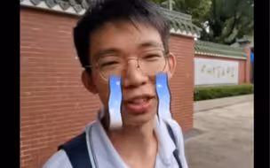 “数学难到想趴在地上哭？没有做过一张有这张一半难的……”
