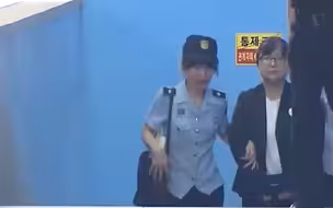 崔顺实狱中写长信求特赦：为朴槿惠奉献自己一生 得到的太残忍