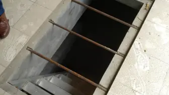 郫都一小区业主私挖地下室 楼上住户慌了