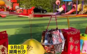 幼儿园布置灯笼作业，家长们各显神通，居然还有大蒜灯笼