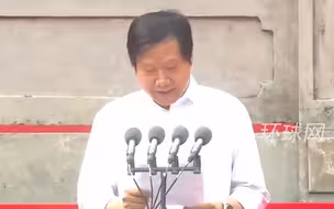 雷军现身武大毕业礼：28岁成为CEO不是我厉害，纯粹是个意外