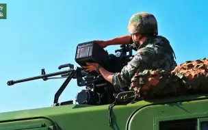 够燃够带劲！步兵班结合新式步战车进行实弹射击