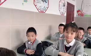 全班48人个个都是班长，一听职务名称网友笑疯：饮水机还要2人管
