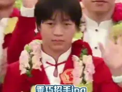 国家队访港｜全红婵来了！乌龟挂饰包包超可爱