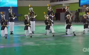 出征奥运走花路 韩国警察仪仗队热舞《Uptown Funk》