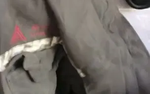 女子第一次给老公洗衣服 洗完后眼前一幕 让她心酸不已！