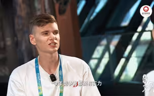 对话“跑得最快的牙医”丹尼斯