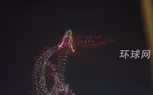 深圳龙舟文化艺术节，上千架无人机表演“飞龙在天”，震撼场面点亮夜空！