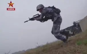 雷霆登陆！火力压制！我海军陆战队实施登陆夺控演练