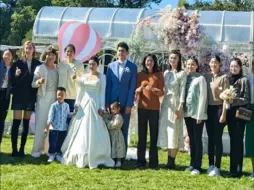 中国女排名将王梦洁大婚，郎平、魏秋月、惠若琪等到场祝贺