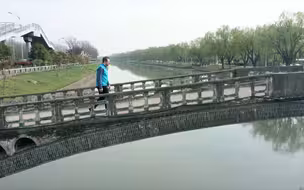 《中国智慧中国行》第六集《天人合一》短视频：“洋河长”护河忙