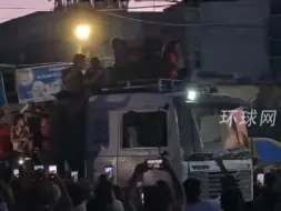 哈马斯接受停火方案！加沙民众上街鸣笛游行，欢呼庆祝止战有望