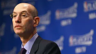 NBA总裁肖华回应：已经和莫雷谈过了，劝他向前看