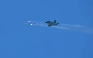 空中拦截、对地攻击……直击空军航空兵某旅训练超燃瞬间