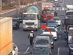 早高峰司机突发脑溢血！交警从死神手里抢回一命！