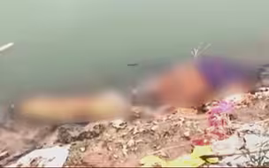 可怕！印度恒河惊现数十具尸体 印媒：疑为新冠死者遗体