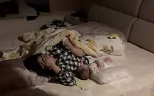 妻子堵奶发烧38.8度，老公整宿照顾妻儿还把所有衣服洗了默默守护