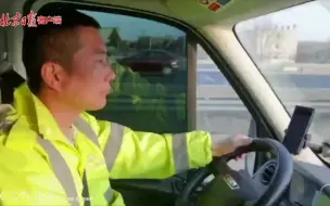 心疼！消杀任务结束后队员们集体秒入睡