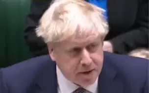 英国首相鲍里斯•约翰逊承认封锁期间违规参加派对， 面临引咎辞职压力