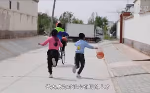 我与总书记“同框”丨“搬”出来的新生活