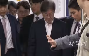 被审查9小时20分钟后，李在明直接前往首尔看守所